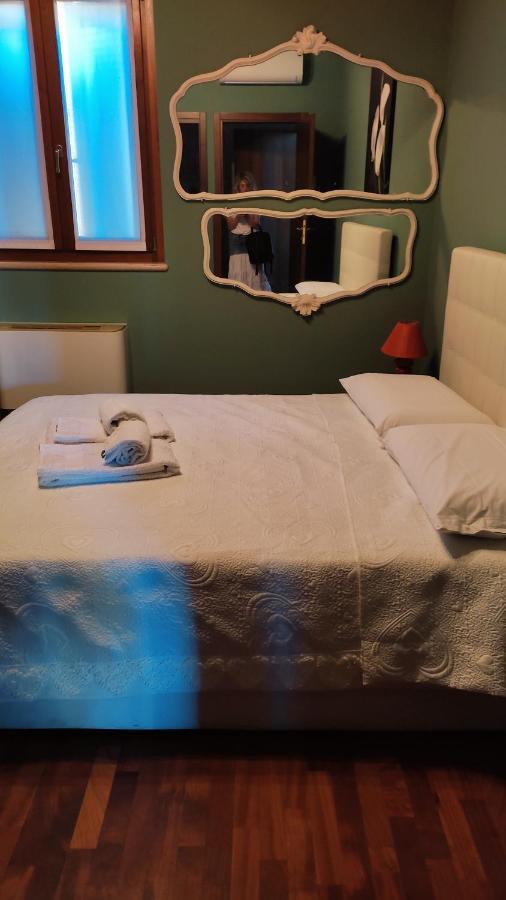 Casa Elisabetta Apartment Peschiera del Garda Ngoại thất bức ảnh